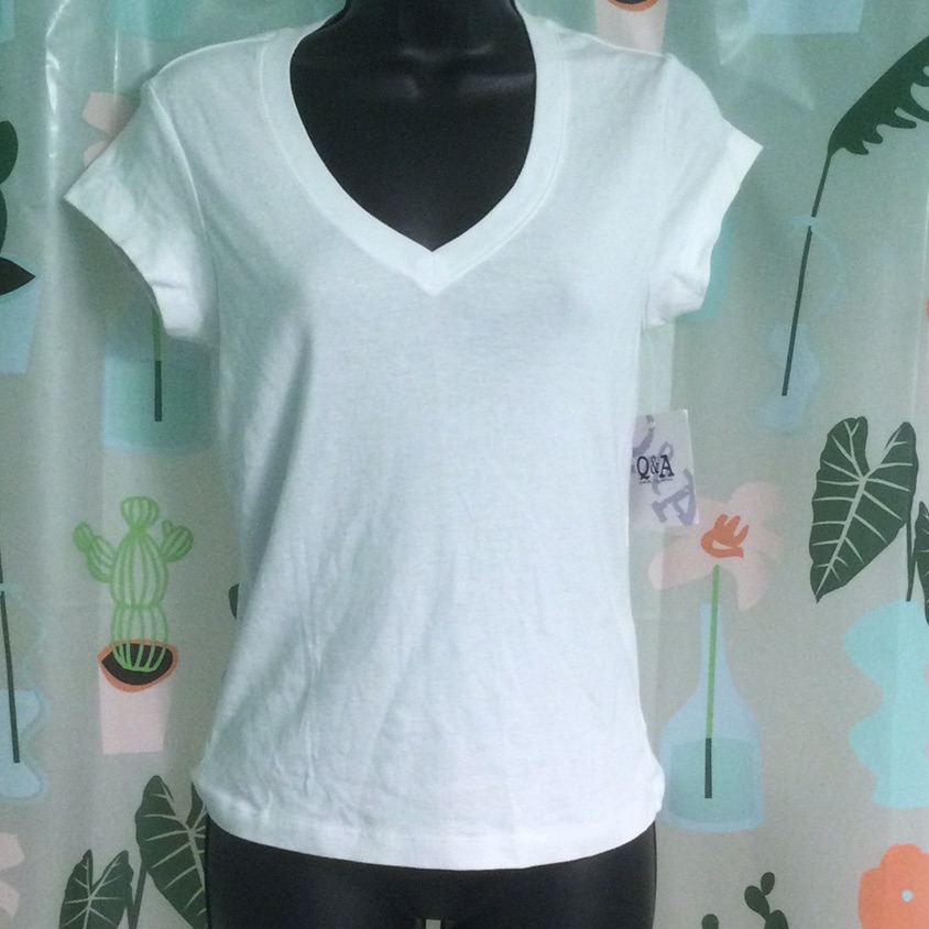 Juniors Basic V-Neck